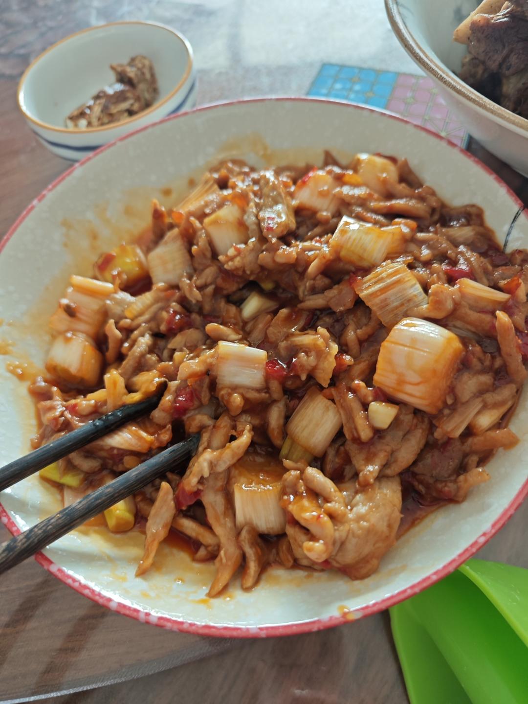 鱼香肉丝（川菜炒法）