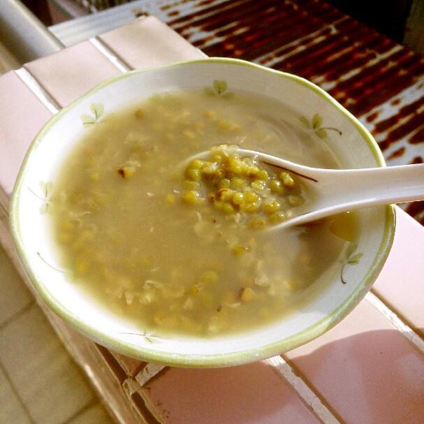绿豆汤(电饭煲版)的做法
