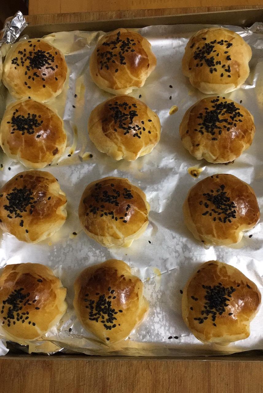 泳式鲜肉榨菜月饼