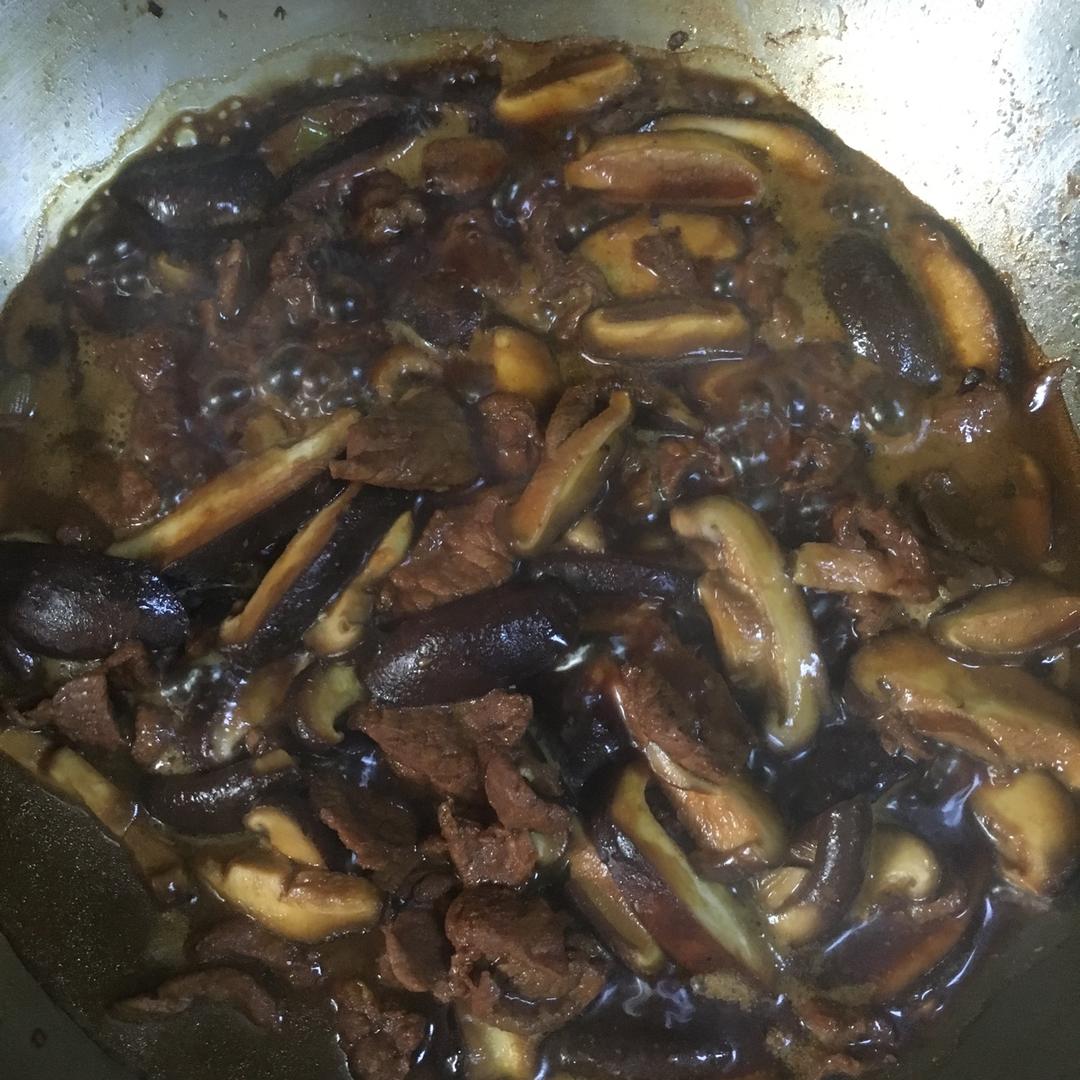 香菇炒肉