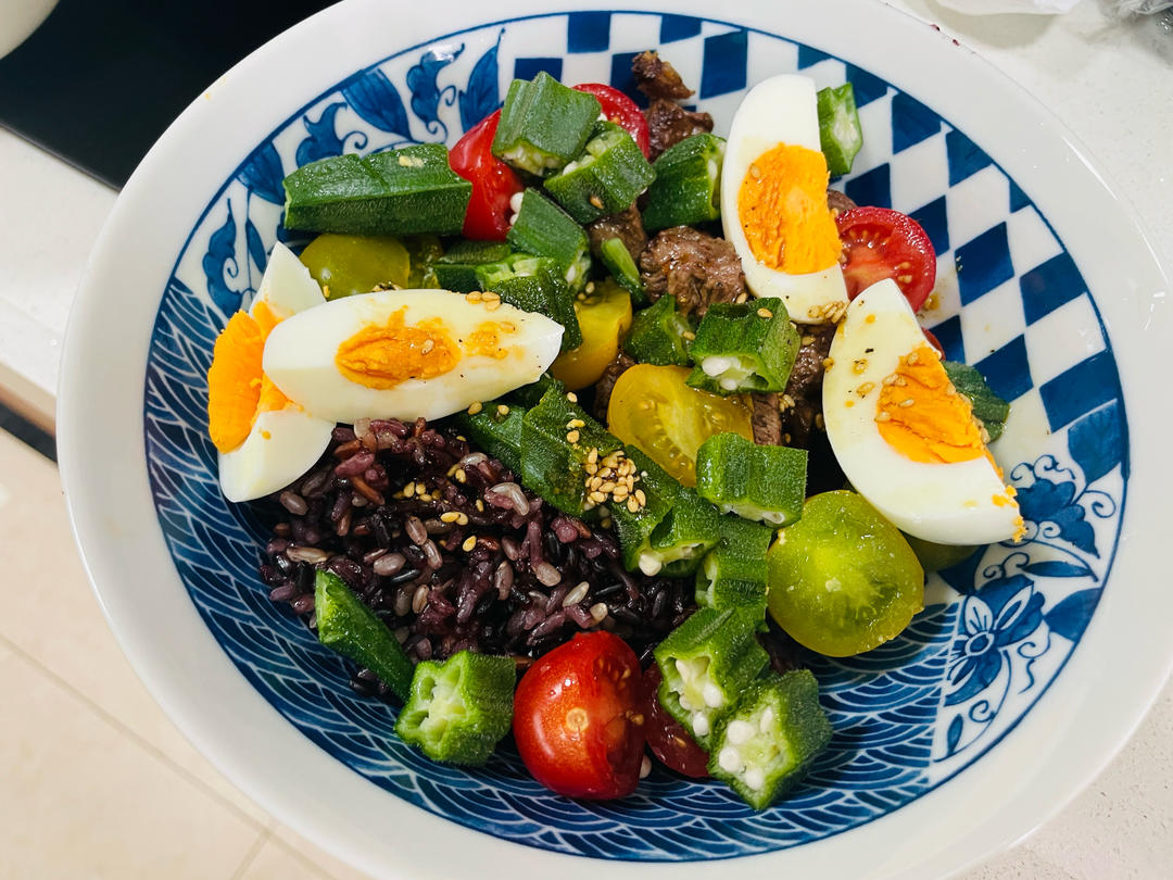 减脂餐|低卡饱腹牛排时蔬沙拉🥗好吃哭了