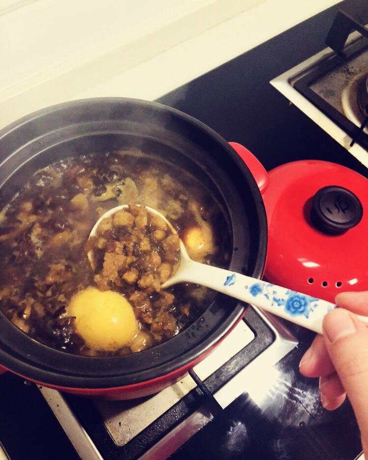 洋葱酥卤肉饭