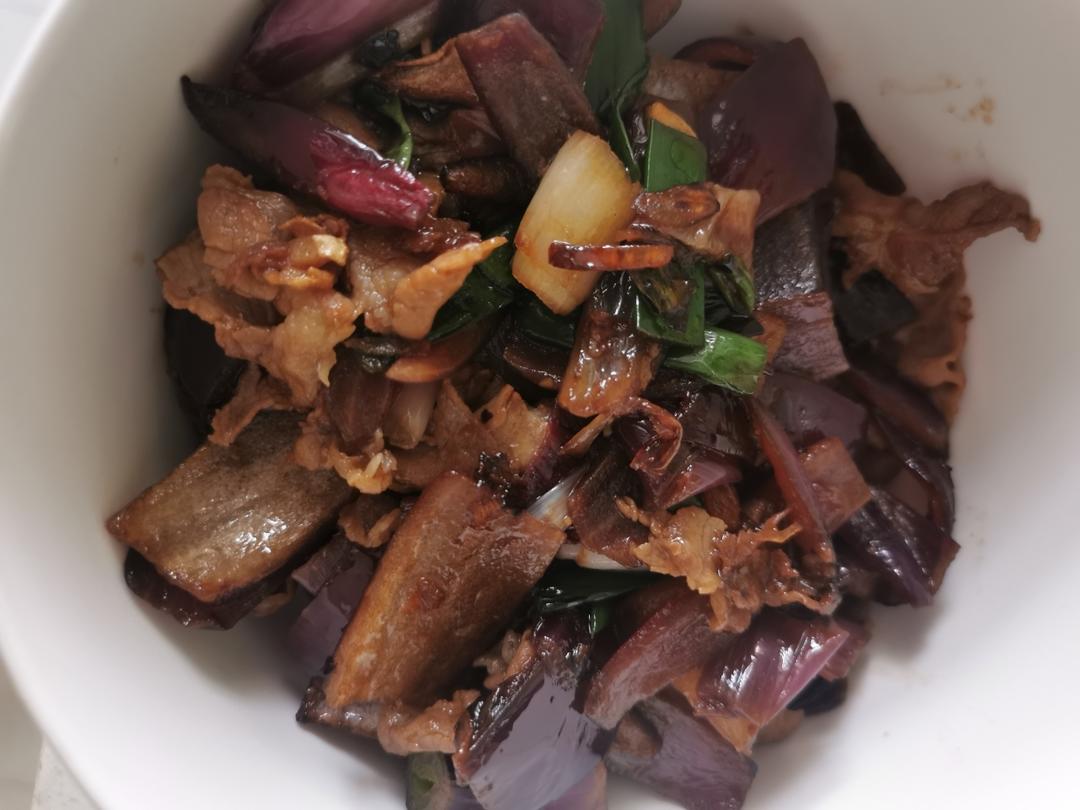 孜然洋葱炒肥羊卷