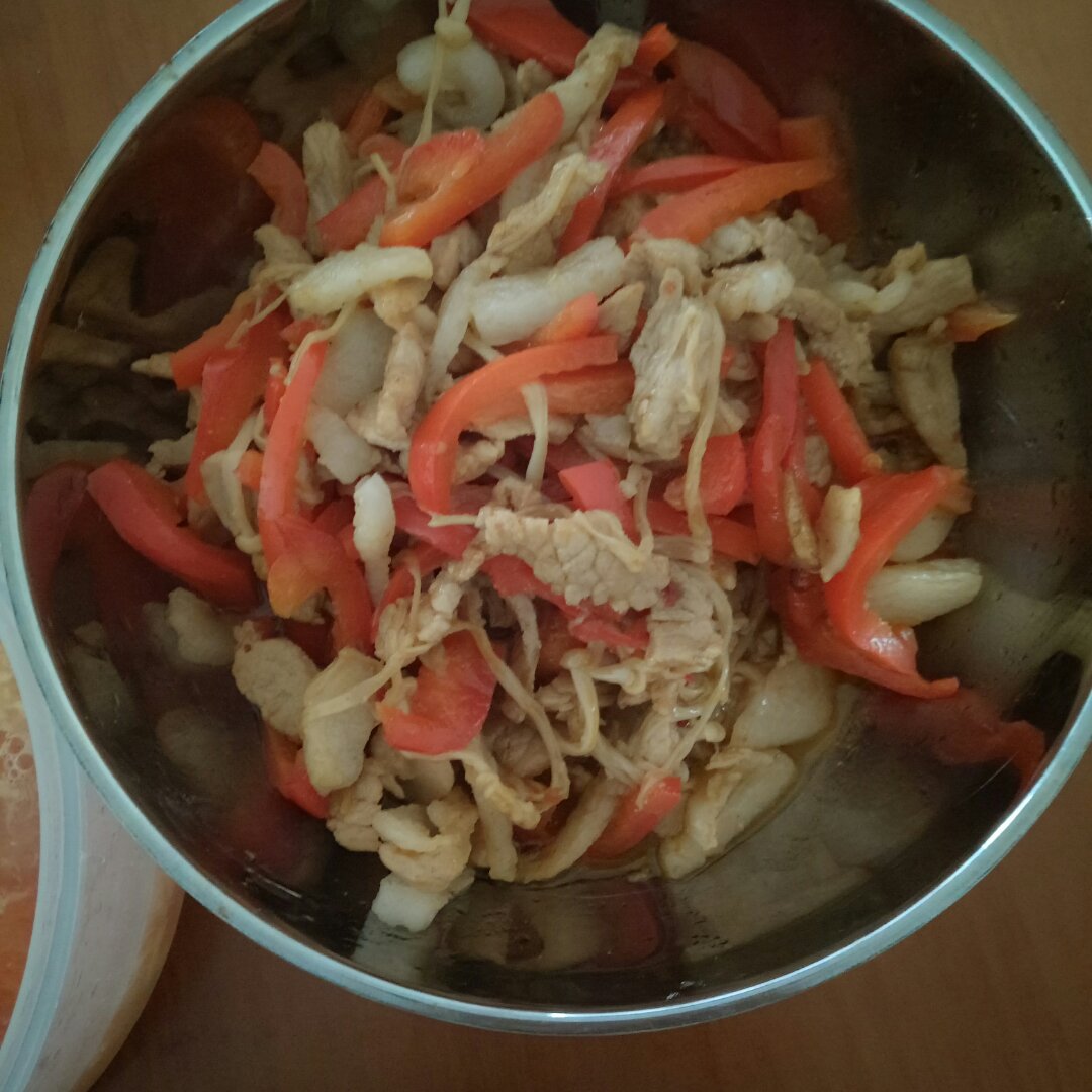 金针菇炒肉丝