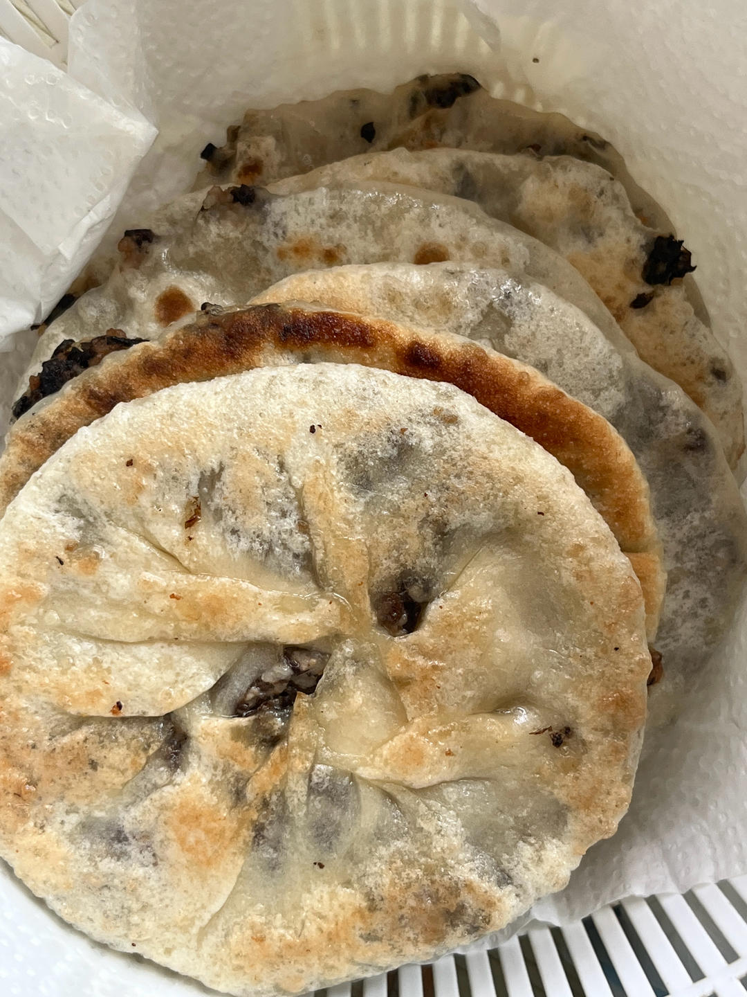 【吃完一个还想吃】梅干菜肉馅饼全家都爱厚薄都可