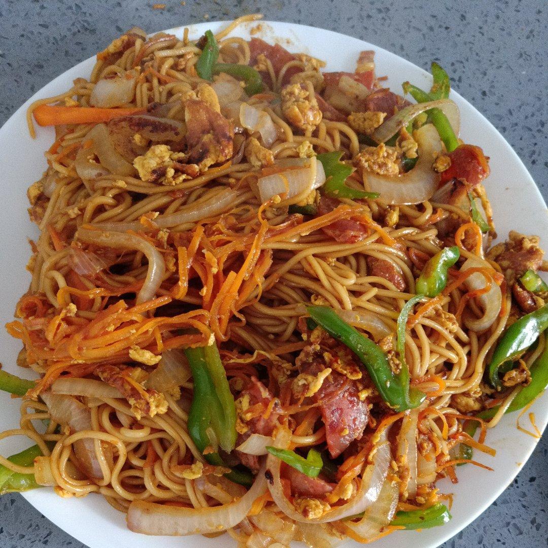 蔬菜炒面