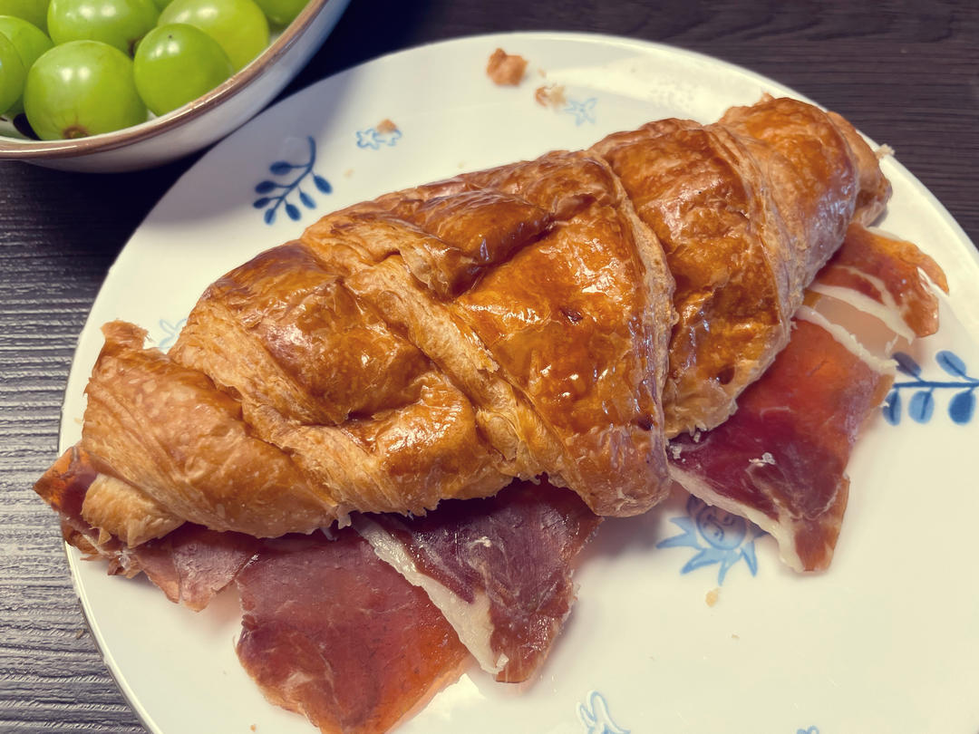 芝士火腿牛角🥐，香酥有料，零失败超快手