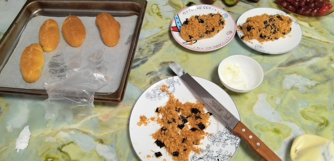 一个面团就能撑起一家店的台式面包—肉松包