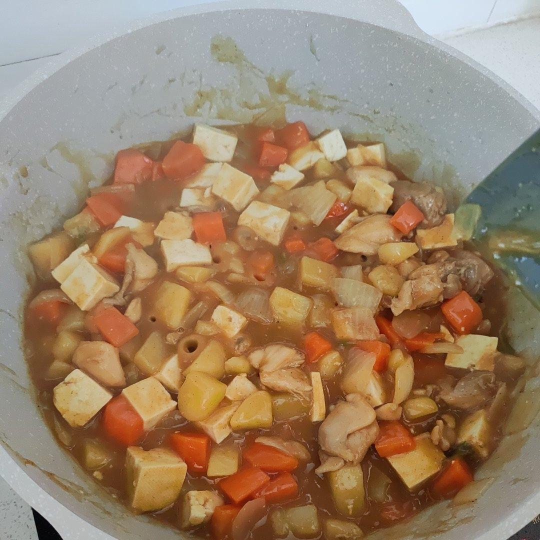 咖喱鸡肉饭