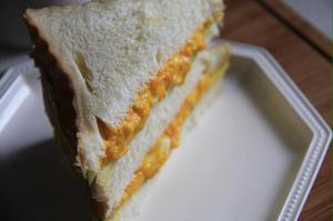 南瓜鸡蛋沙拉三明治的做法 步骤4