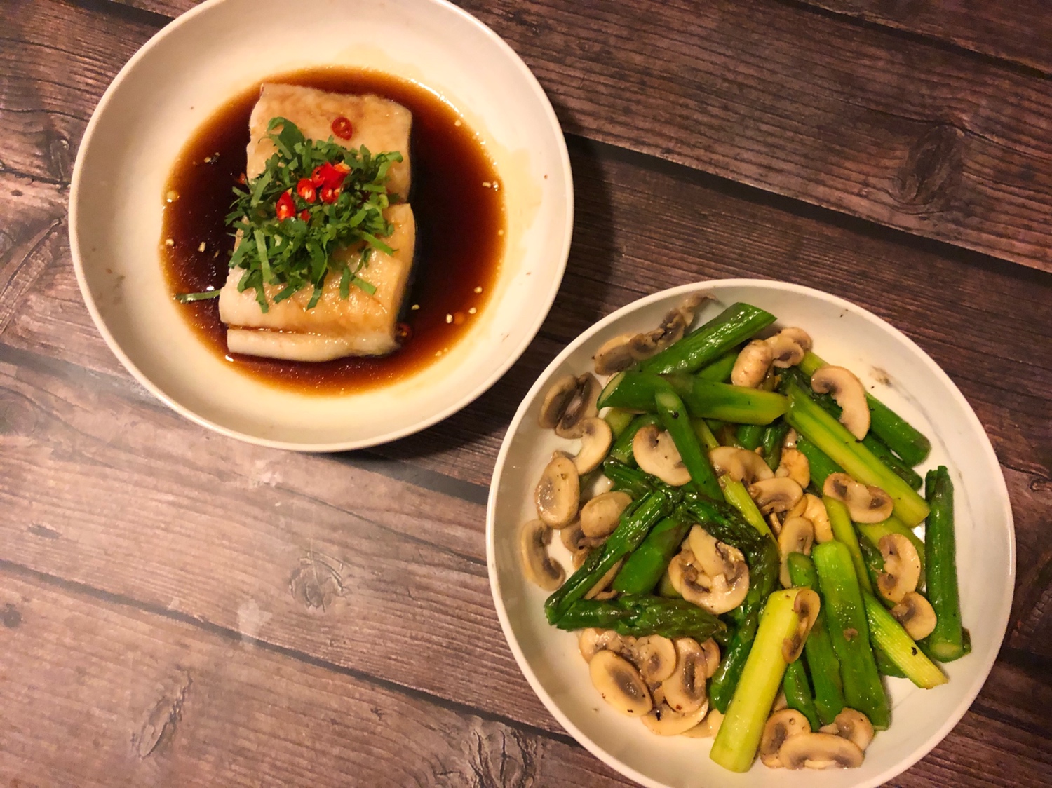#28天减脂餐#清蒸龙利鱼+口蘑芦笋的做法