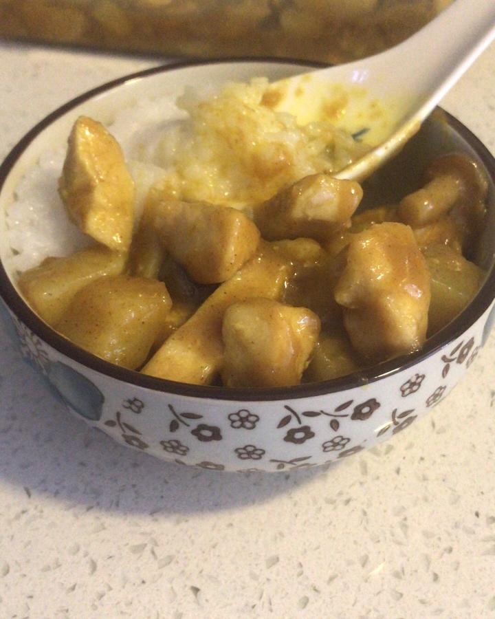 咖喱鸡肉饭