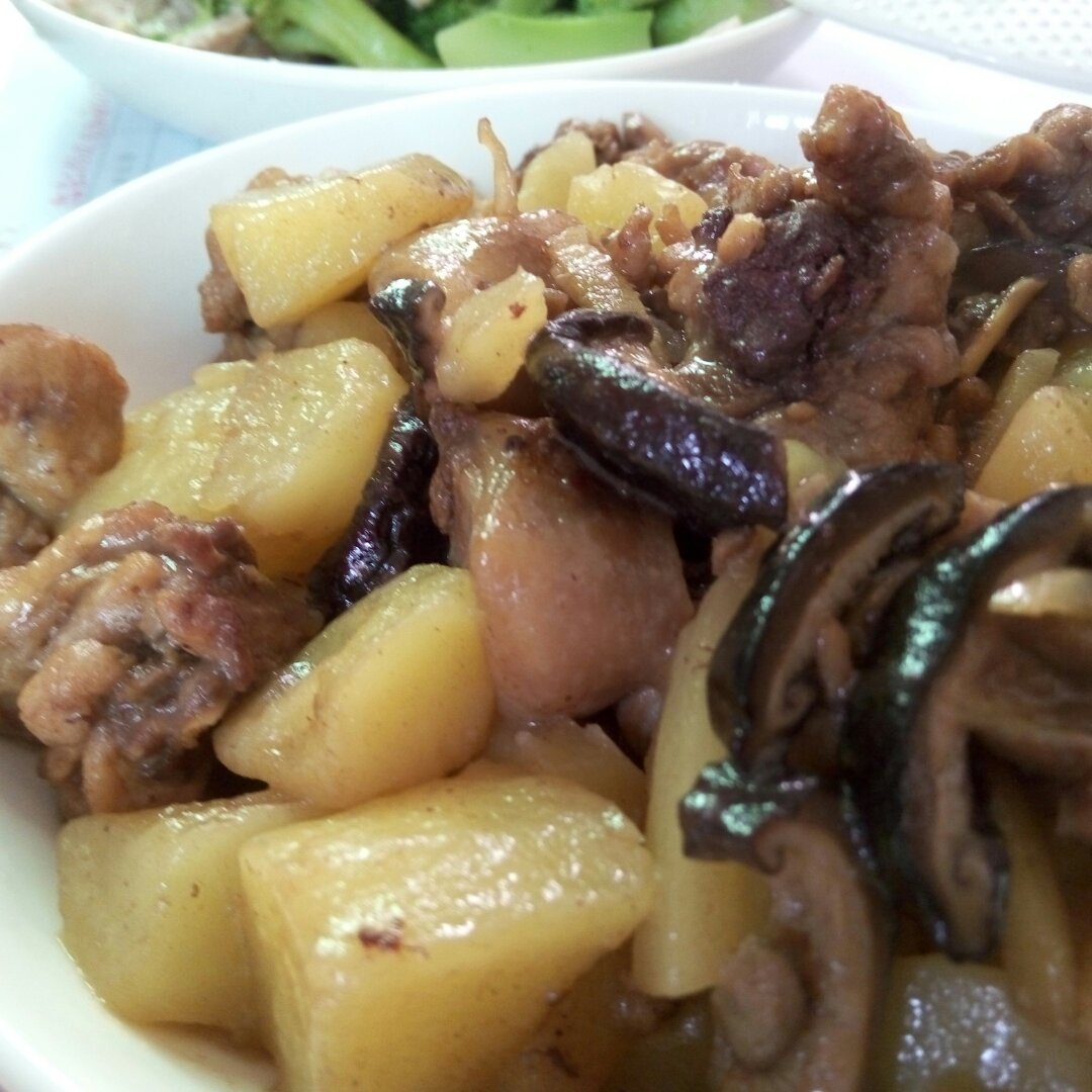 土豆焖鸡