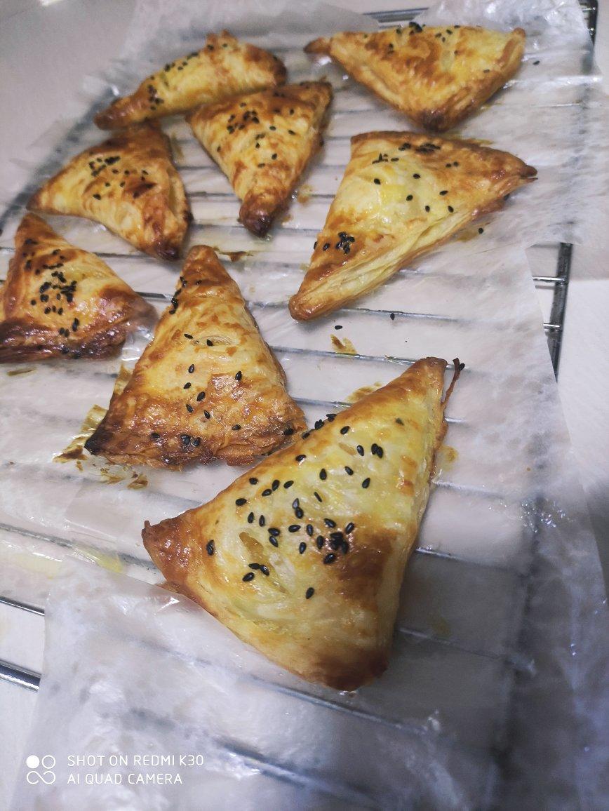 不用开酥，不用揉面，也能做香甜酥脆的苹果派