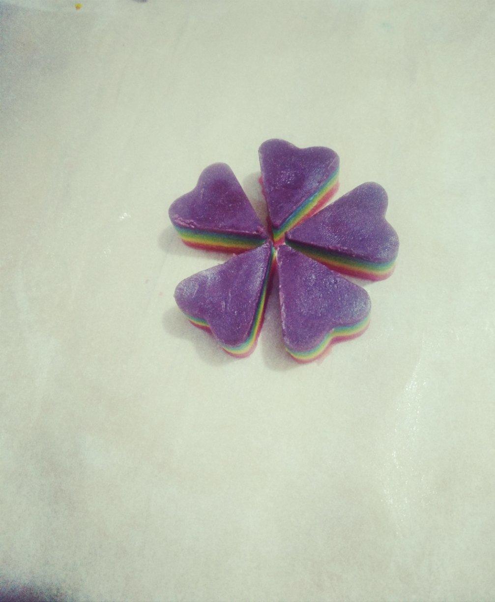 绝对惊呆所有人的彩虹心曲奇（26张超详细图步骤绝对良心）