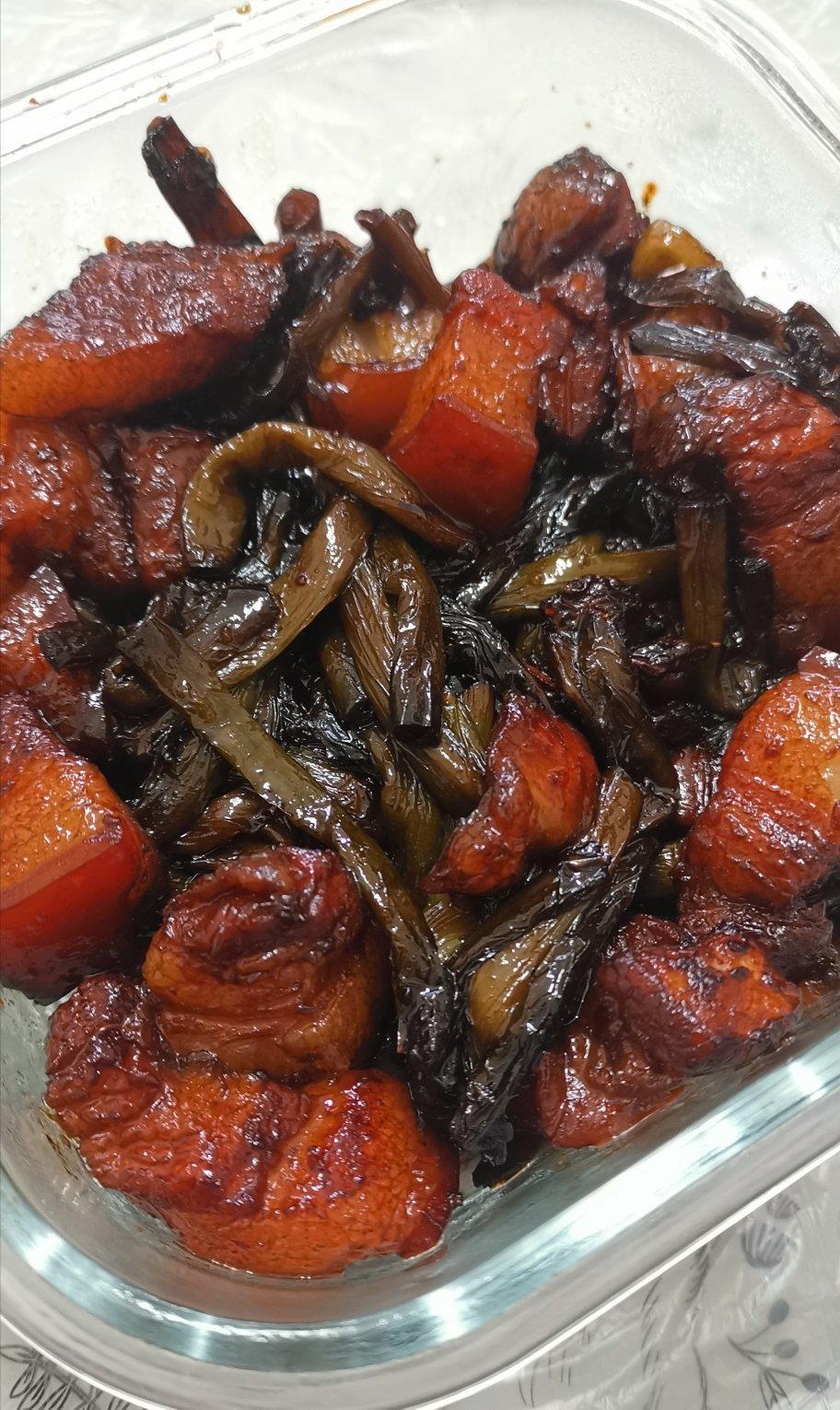 蒜苗红烧肉