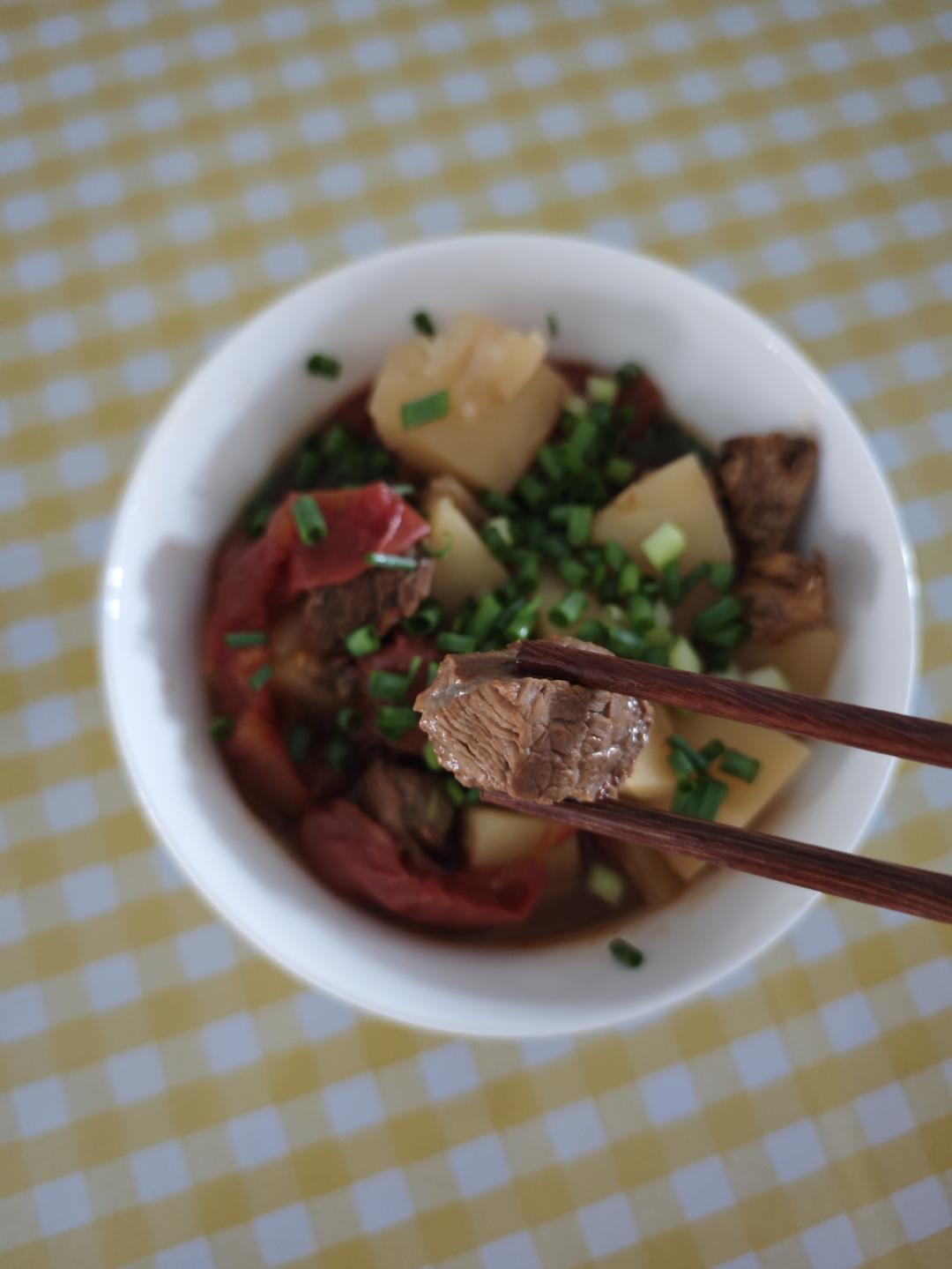 番茄土豆牛腩煲（电饭煲）
