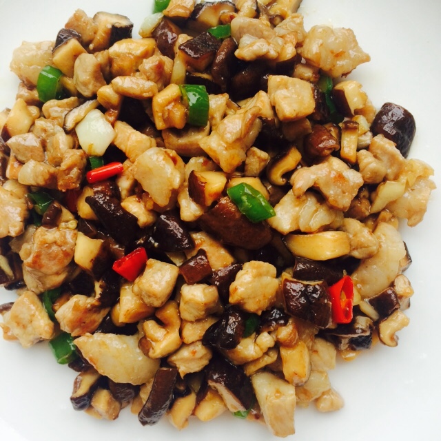 溪妈妈爱下厨房做的蚝油香菇丁shiitakemushroominoystersauce