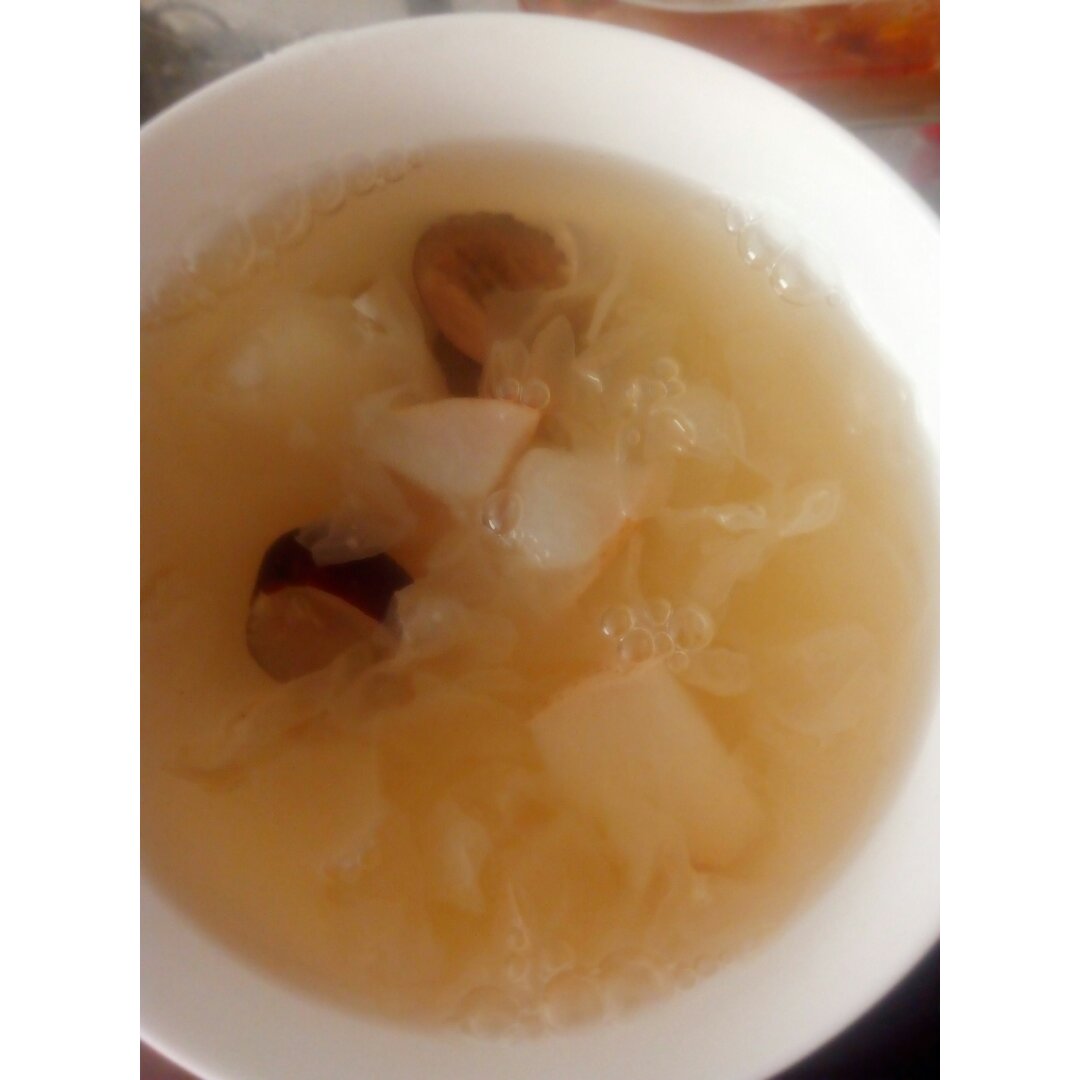 养颜美容—冰糖银耳莲子羹
