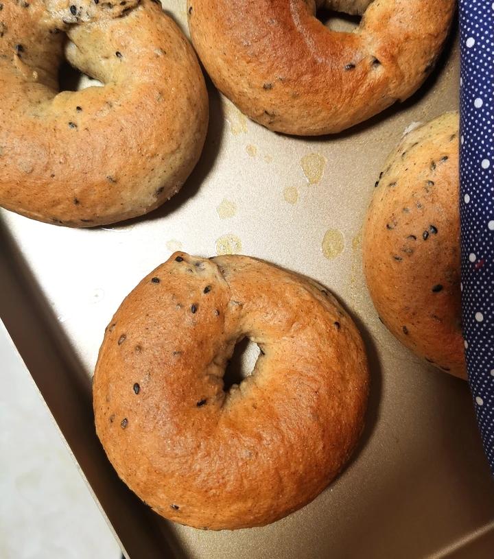 全麥香蕉蜂蜜貝果