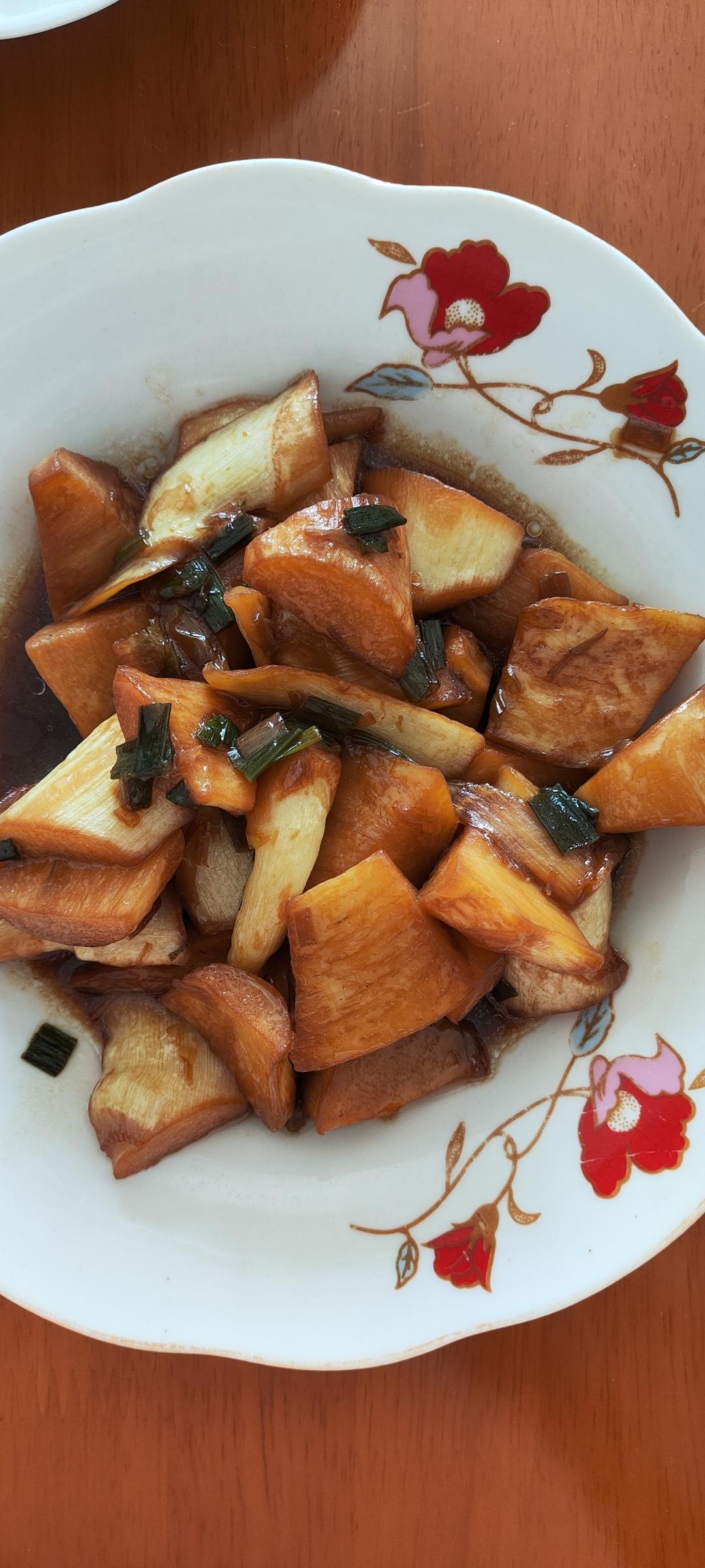 油焖茭白