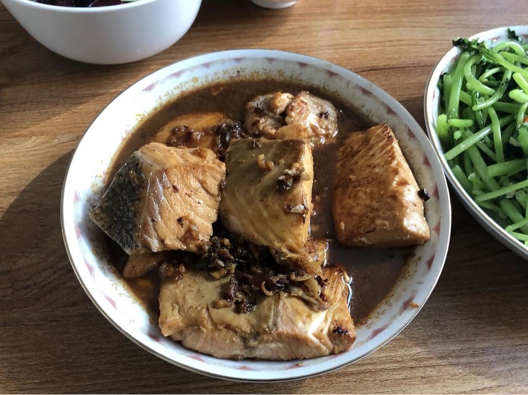 酱汁三文鱼