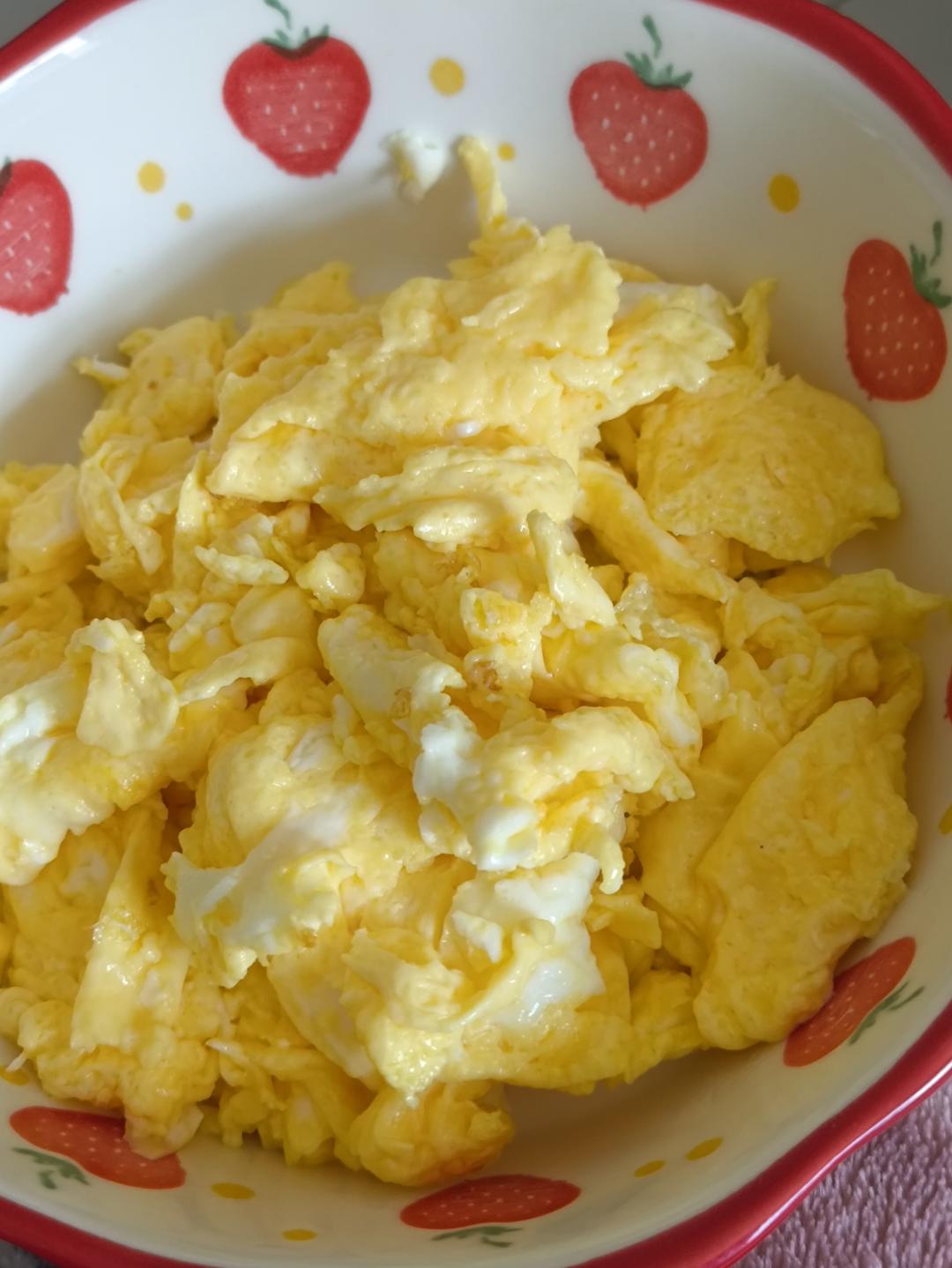 好好吃早饭——椰子油美式炒蛋