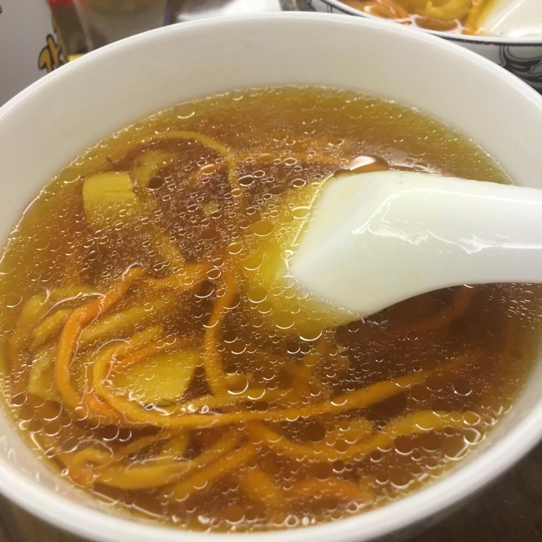 虫草花排骨鱼胶汤