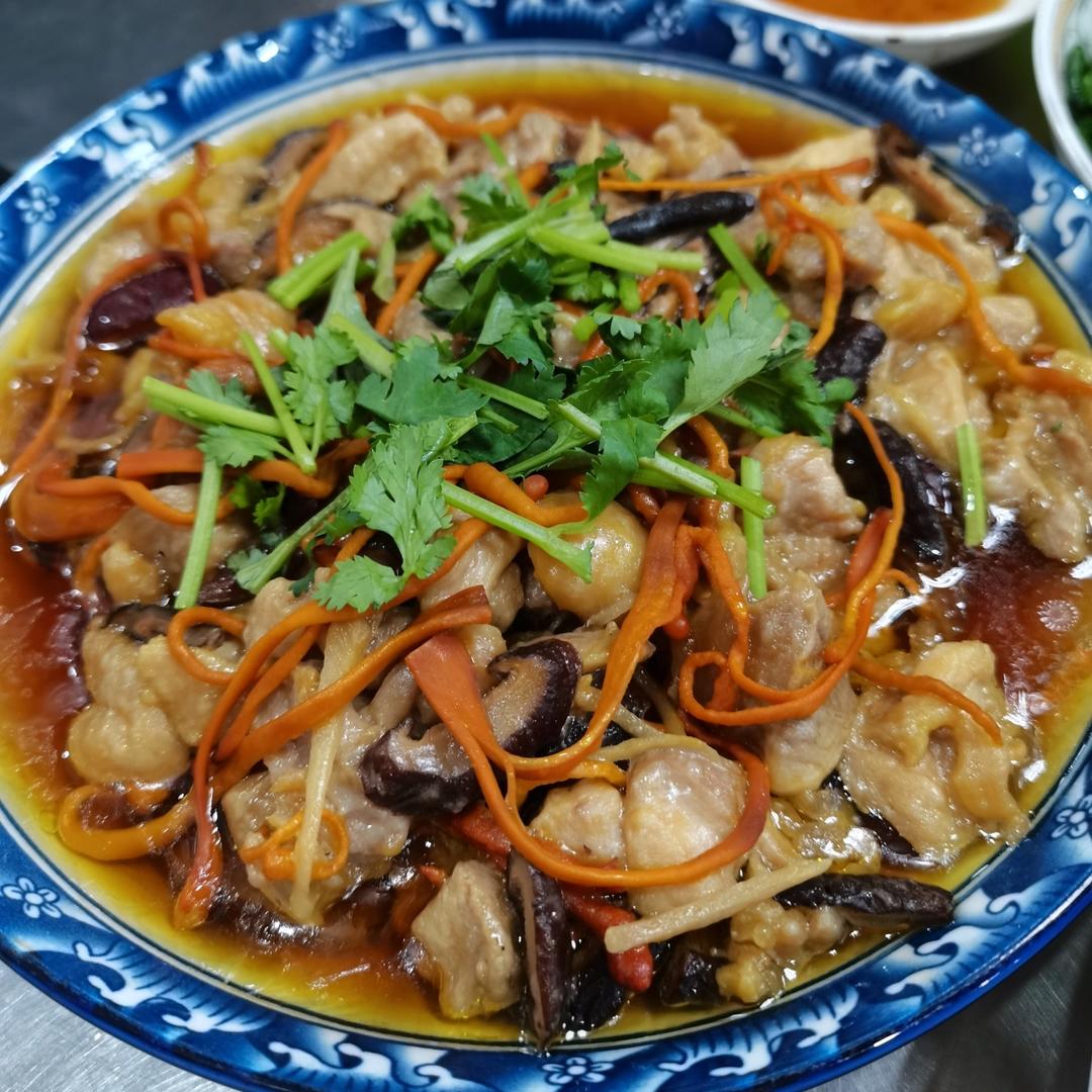 地道广东味——虫草花蒸鸡