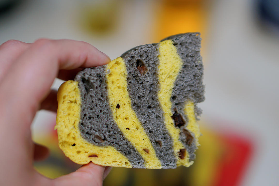 南瓜&黑芝麻 双色发糕（视频菜谱）