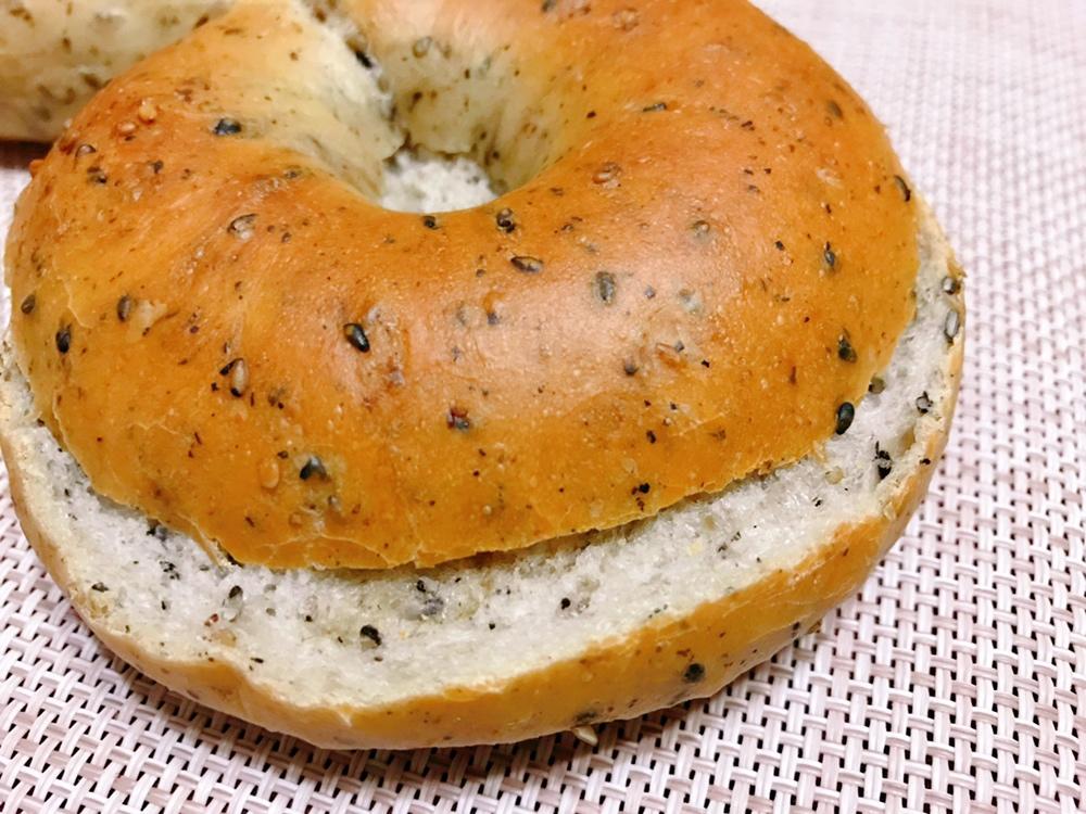 美善品黑芝麻贝果Bagel