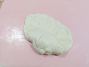白白松松软软的炼乳土司的做法 步骤2