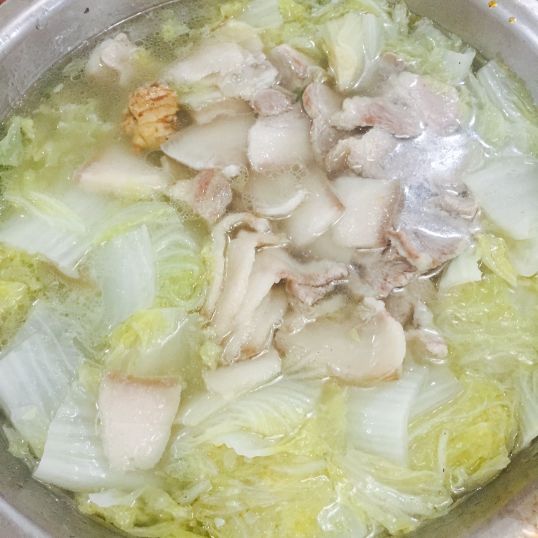 皮蛋的妈妈分享作品晚餐612016年5月19日扎实货95白菜连锅汤#晚餐