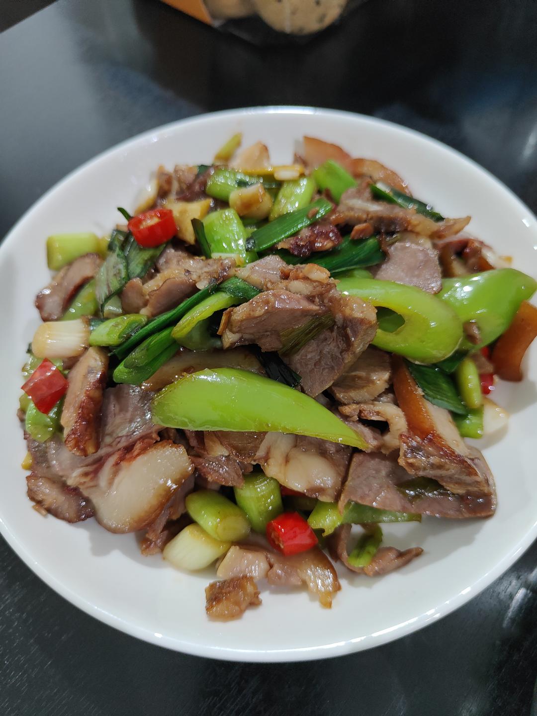 青椒炒猪头肉