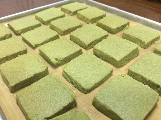 青青兔007做的抹茶杏仁饼干