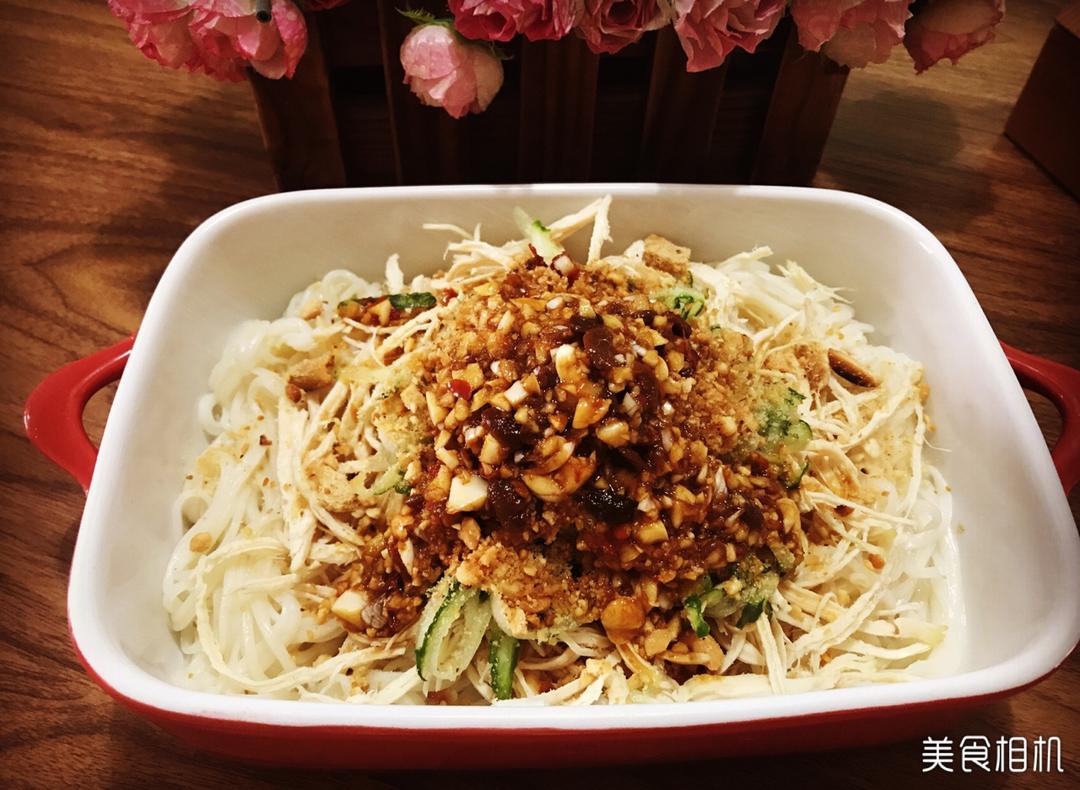 鸡丝凉面