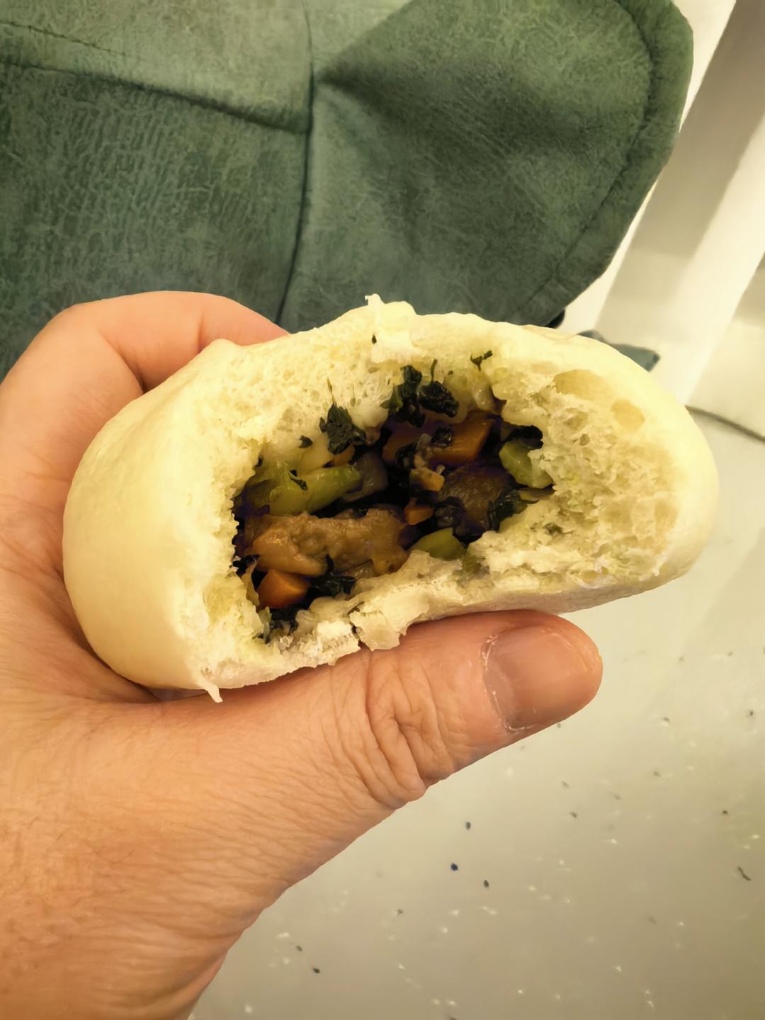 青菜香菇包