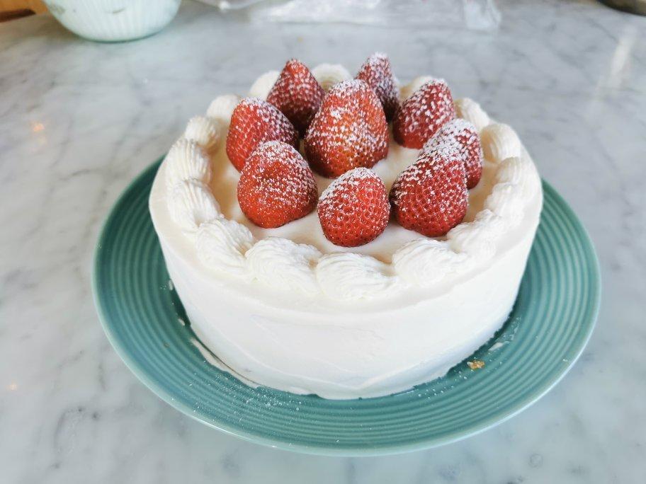 《Tinrry+》超经典的日式草莓奶油蛋糕 2.0版本（6寸配方）