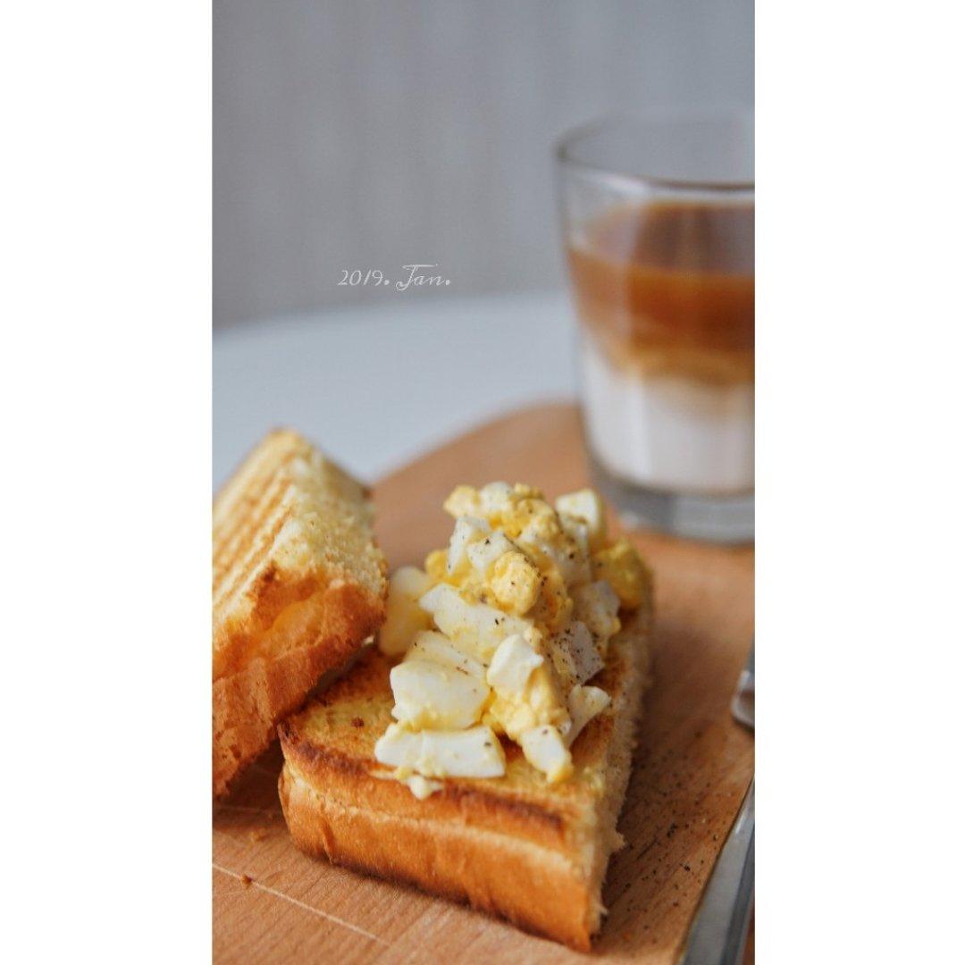 《深夜食堂》鸡蛋三明治