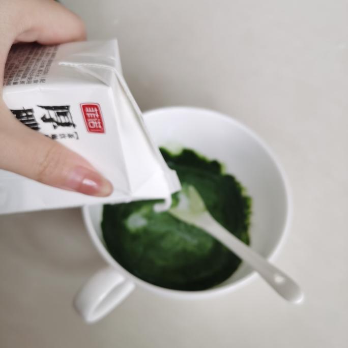 绿椰子（超简单夏日饮品）