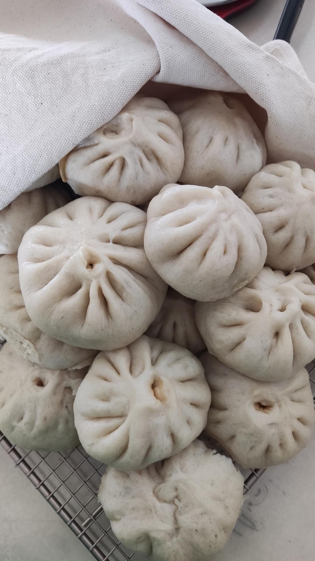 神仙配方肉包子     6个左右