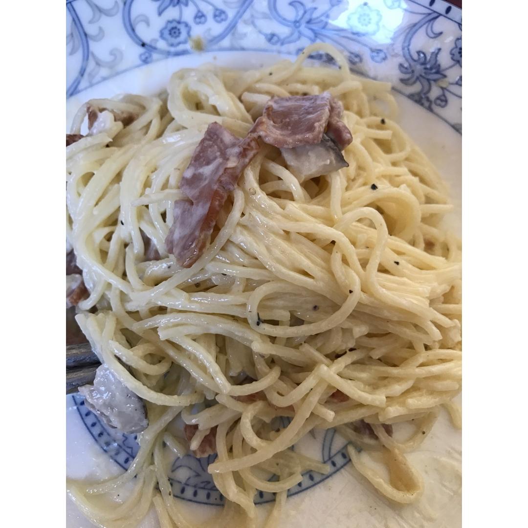 奶油培根意大利面（spaghetti）