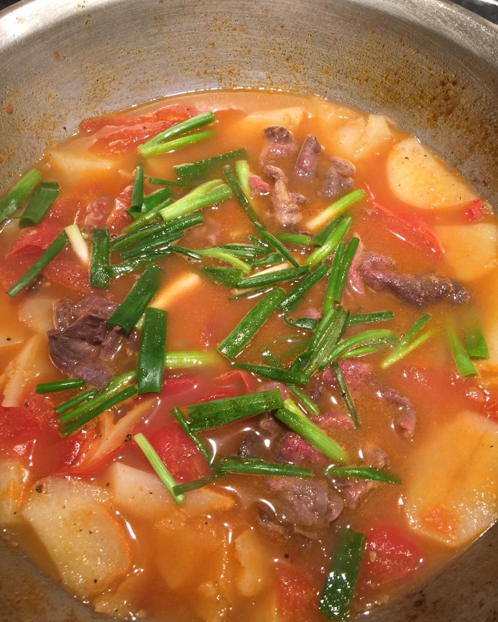番茄土豆肥牛锅