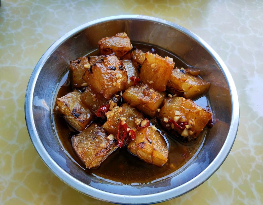 红烧冬瓜最完美做法，不加一滴水，瞬间秒杀红烧肉