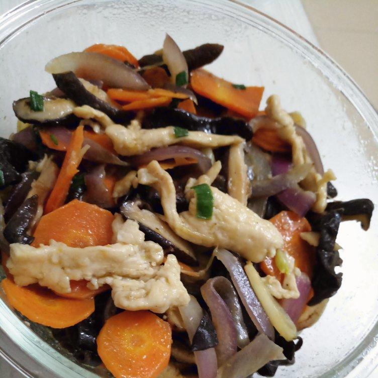 嫩炒香菇鸡胸肉(独家秘制)