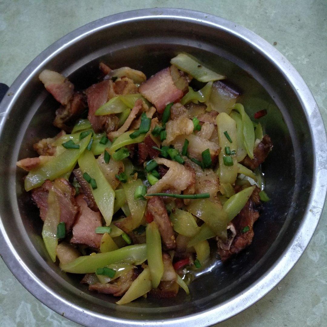 莴笋炒腊肉