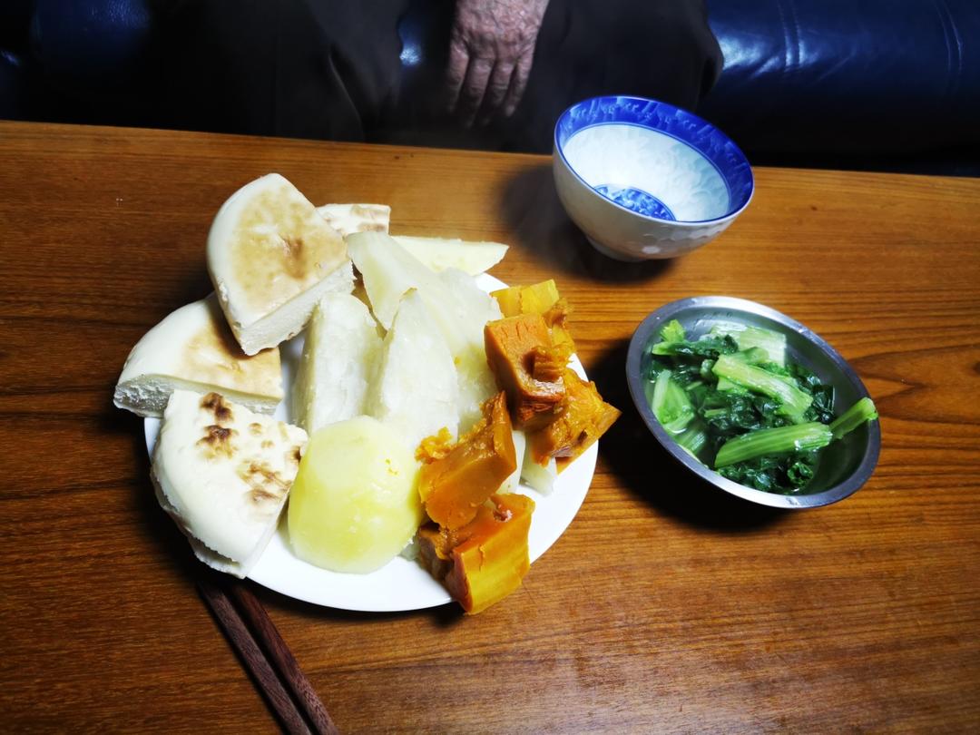 张妈妈家某一天的晚餐