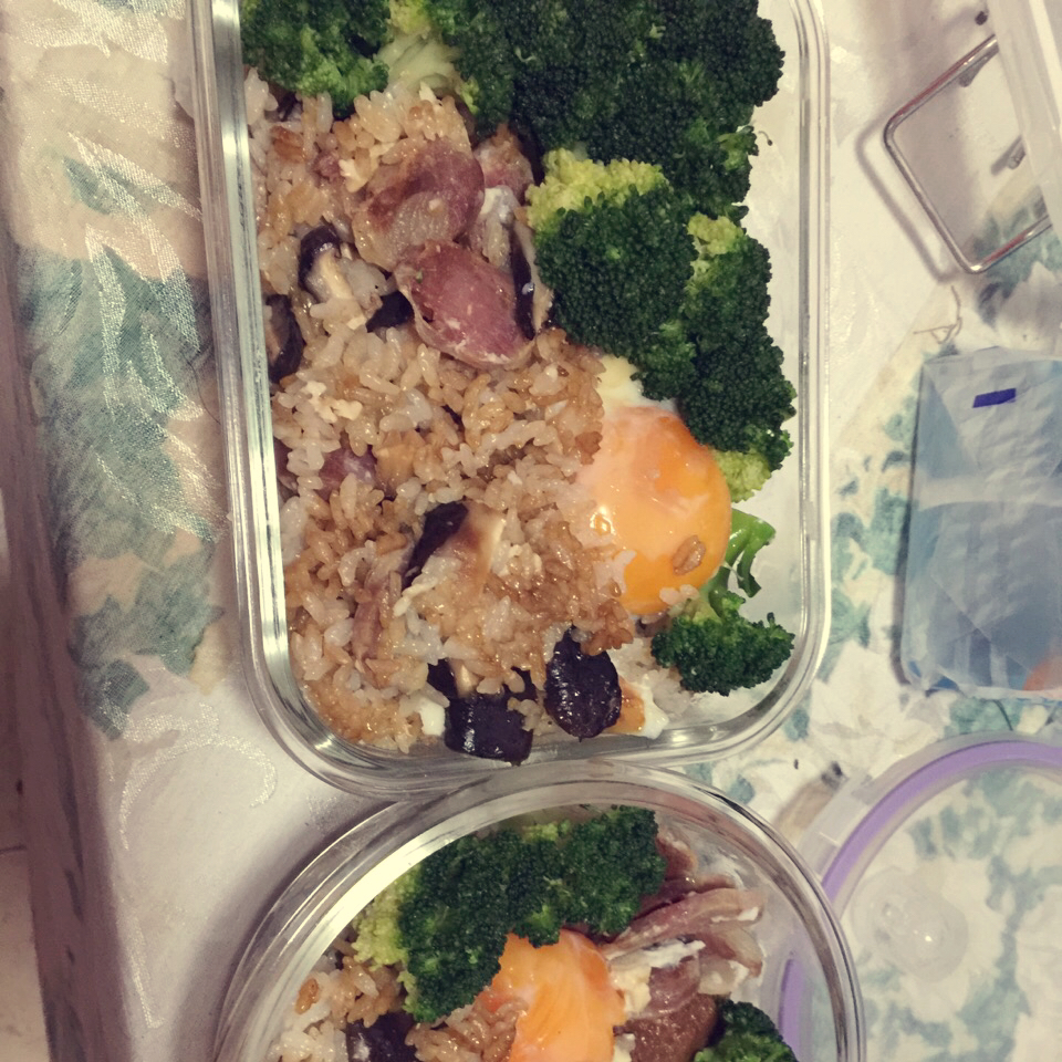 【电饭煲腊肠煲仔饭】