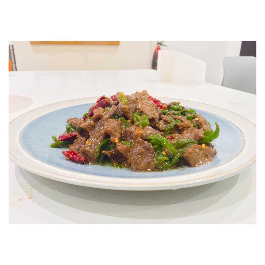 尖椒炒牛肉