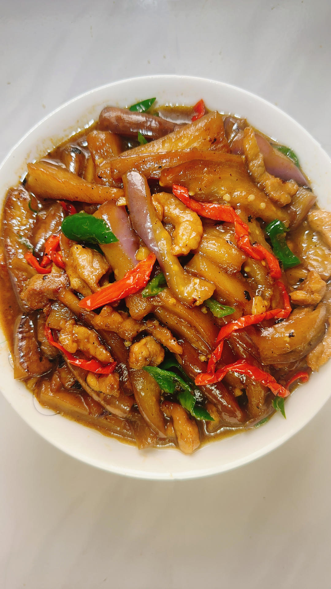 油少又美味的茄子炒肉丝原来是这样做出来的